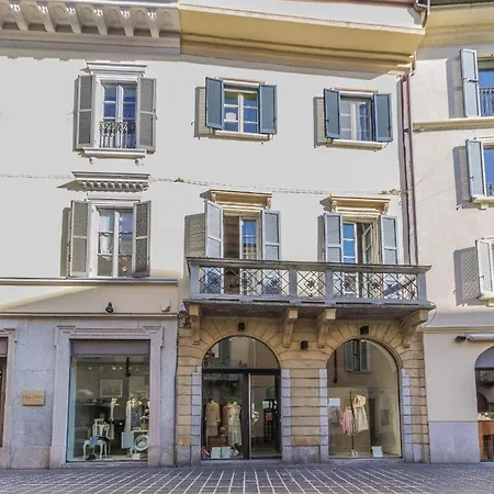 Thea - Centro Storico * Monza