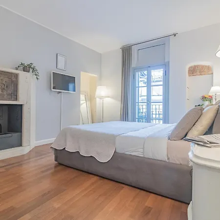 Thea - Centro Storico Bed & Breakfast